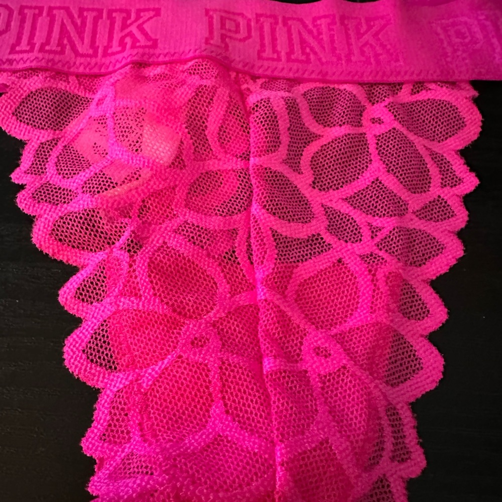 NWT PINK Victoria's Secret Extra Low Rise Hot Pink Thong Size Medium - Picture 4 of 4